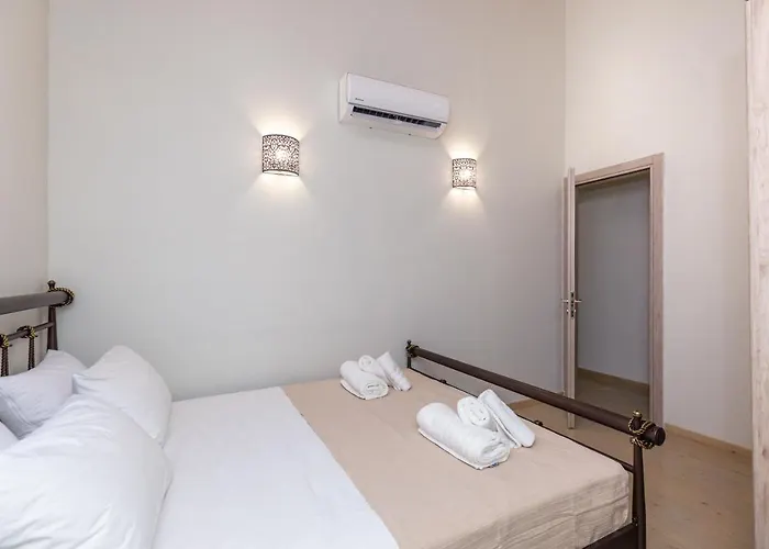 Kapo'distria Maison I *