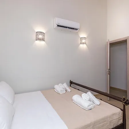 Kapo'distria Maison I *